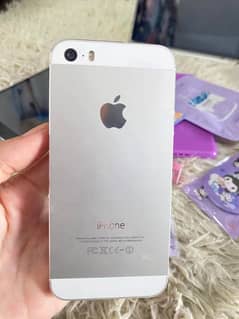 iPhone 5S 64 GB Complete box for sale Call My WhatsApp 0324,8790419