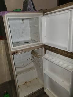 Dawlance refrigerator small size