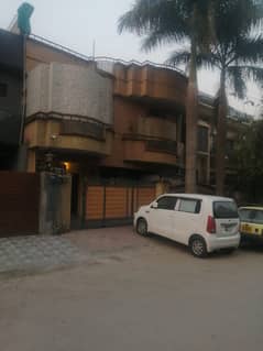 G-10/2 Prime Location Upper Portion Size 10/Marl Very Reasonable Rent