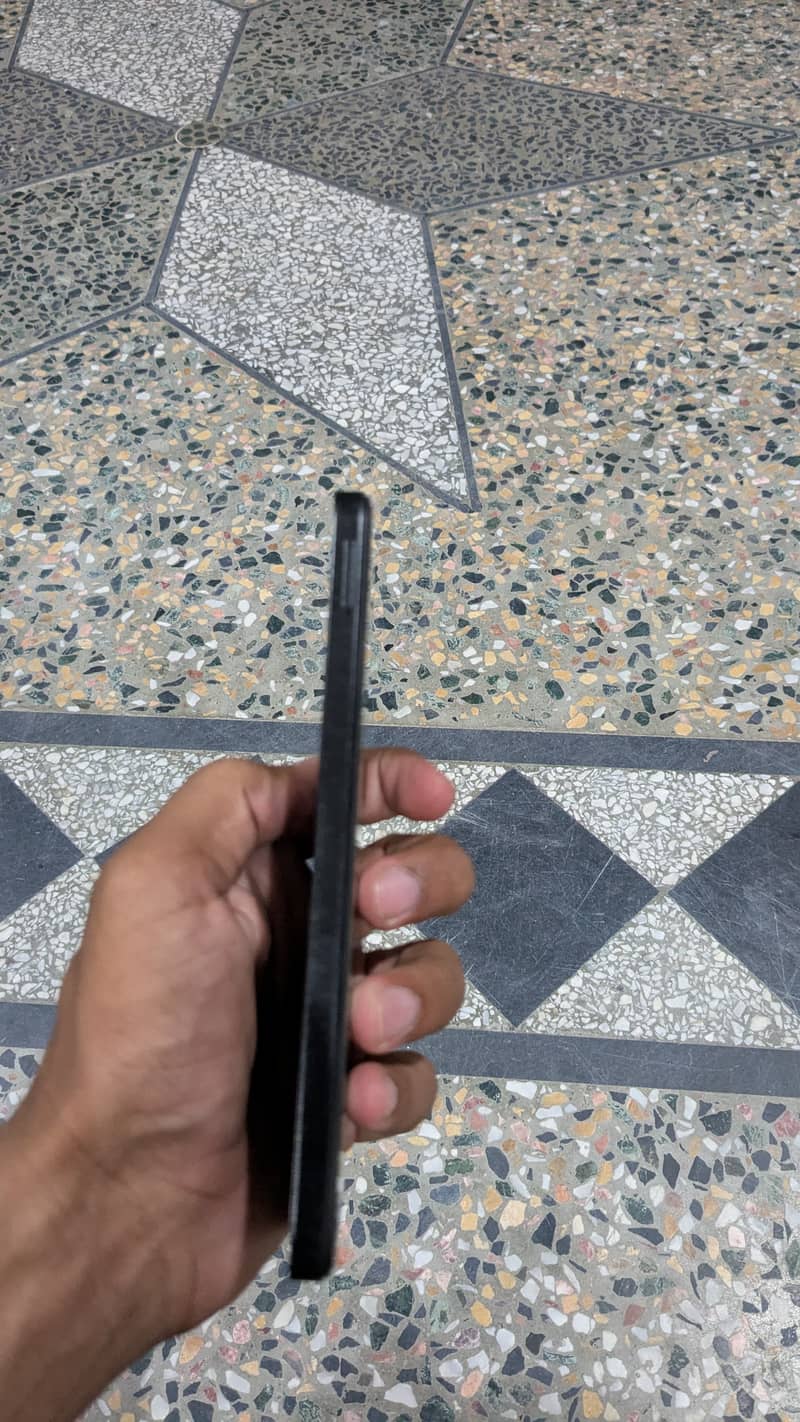 Redmi 13c 4/128 All ok no open rapere on hand use with box with charge 2