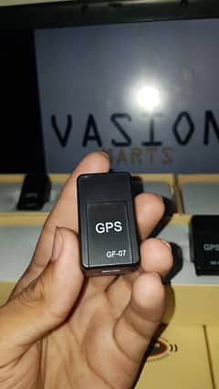 Wireless Mini GPS T r a c k e r 4