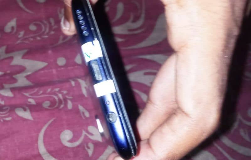 one plus 5T mabil working and excellent condition 5