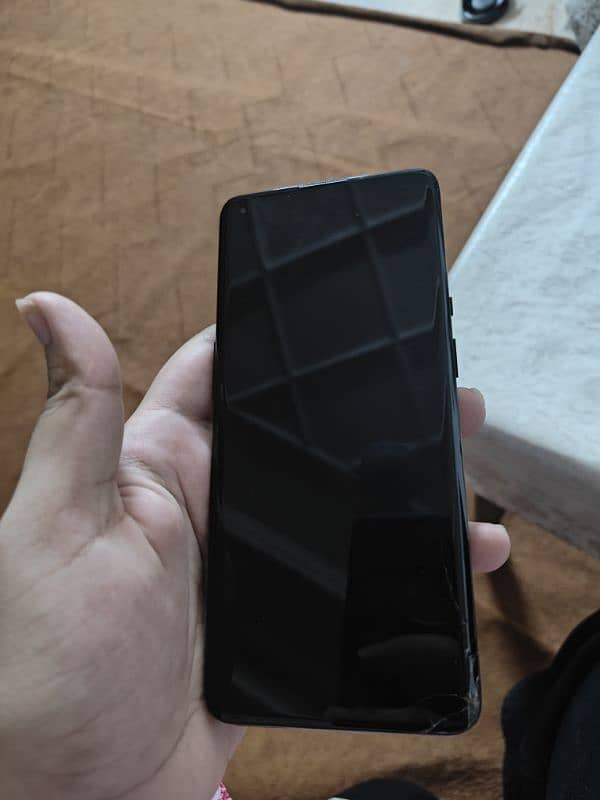 line on panel and bottom right screen damaged 3