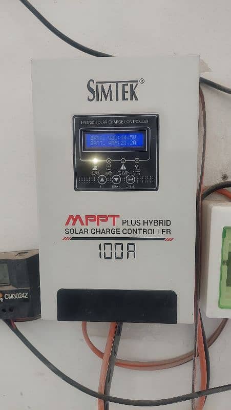 simtek mppt 100amp charge controller 0