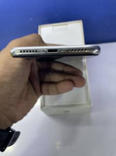 iphone x 64gb pta approved with box