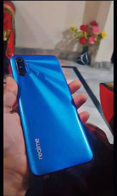 realme