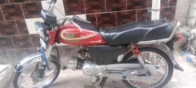 ACHA bike ha kio kam ni ha price 36000 lana wala call kara 03410143524