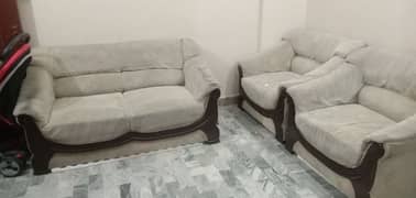 7 seter sofa set for sale urgent.