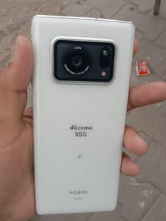 Sharp Aquos r6