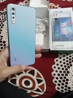 Vivo S1