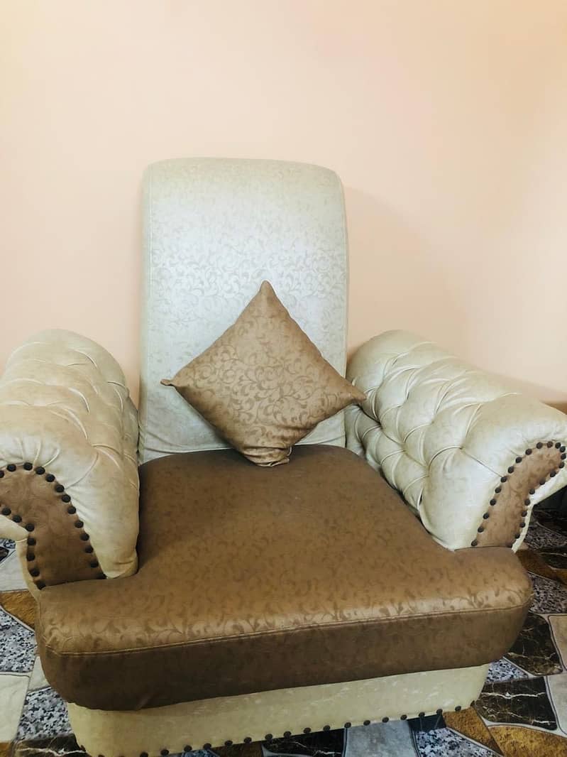 Sofa Set With Table 0