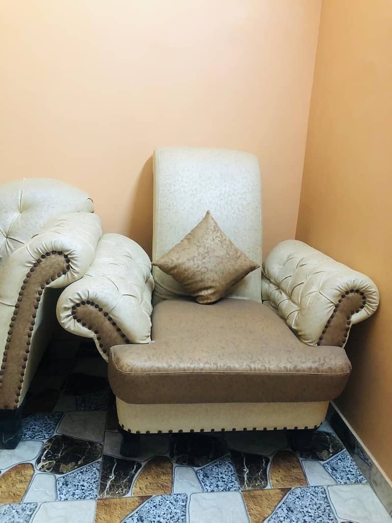 Sofa Set With Table 1