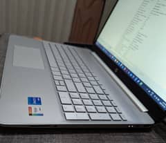 HP 15-dy5000 i7 12th Gen 16GB/512GB NVMe - Excellent Condition