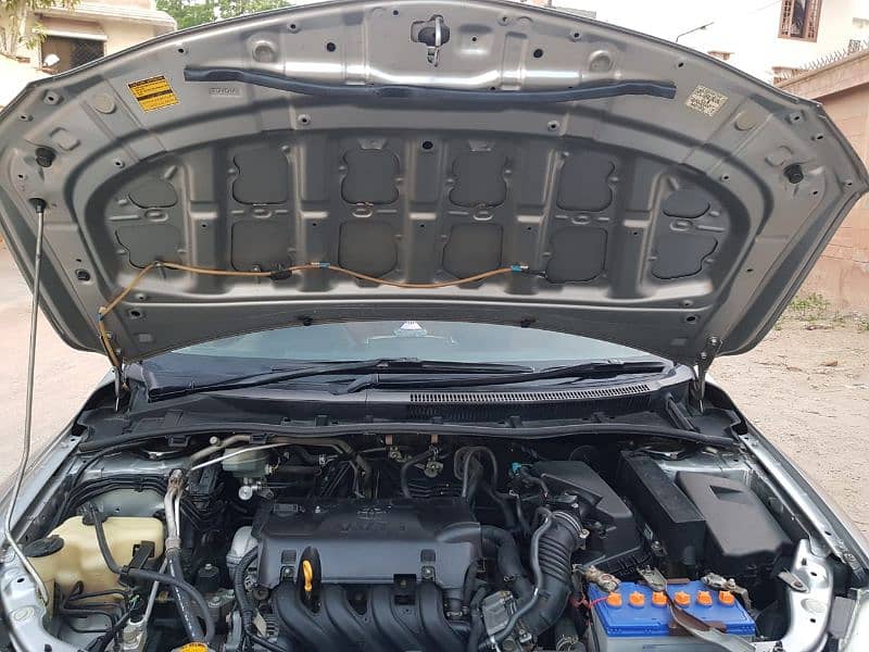 Toyota Corolla GLI 2013/2014 gli b2b original  spare like new 10
