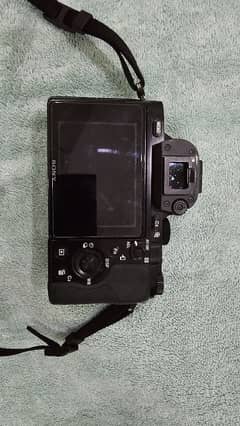 Sony A7R + 2 Batteries + Charger