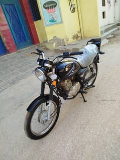 suzuki GS 2014