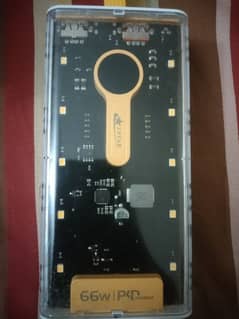 66W Power bank second hand 10/10