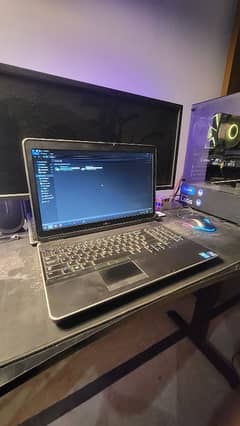Dell Gaming Laptop i7 / 2gb Graphics Card.
