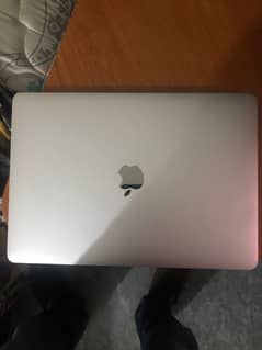 Mac Pro 2018 16GB Ram 256 SSD