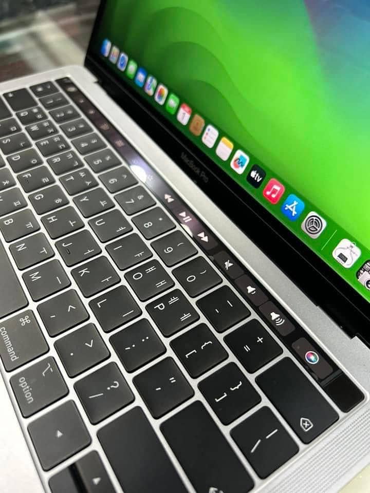 (2018) CORE I7 (16/1000gb FLASH SSD) TOUCHBAAR MACBOOK PRO 13.3’’ 4