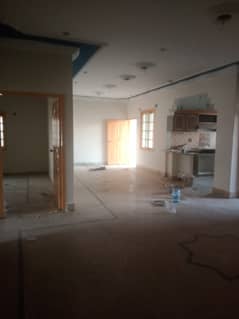 Dont miss 3bed dd 400yd portion 2 floor was roof Opposite jauhar block7