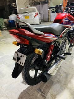 CB125f Red 2022