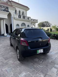 Toyota vitz automatic