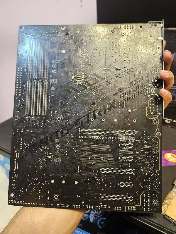 Amd ryzen 5 5600 with Asus Rog Strix X470-FGaming royal gold trident z 6
