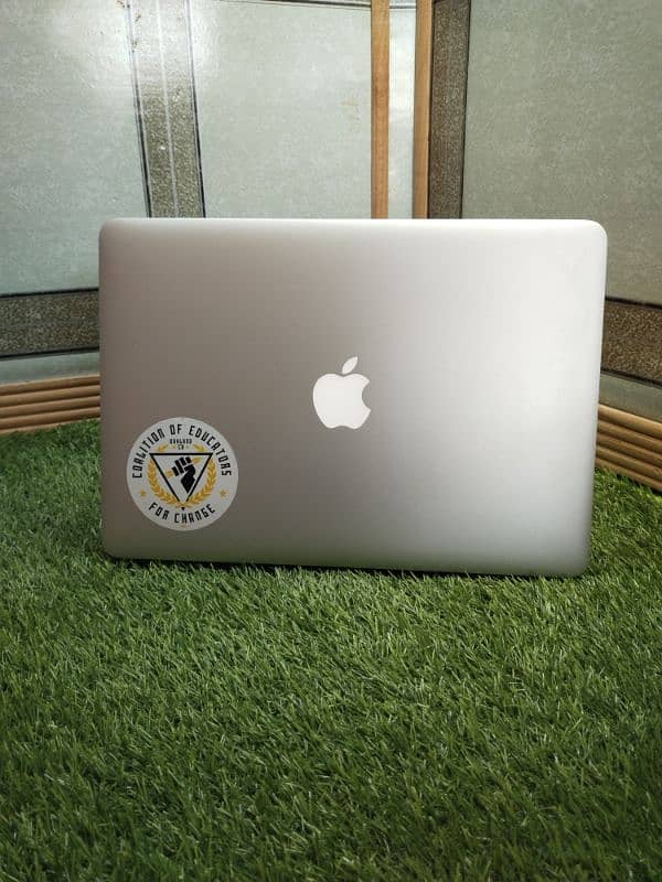 Apple MacBook Air 2017(13.3") 8/256 7
