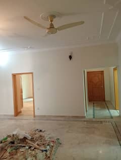 10marla 3beds DD TV lounge kitchen attached baths neat clean ground portion for rent in G 13 4 islamabad