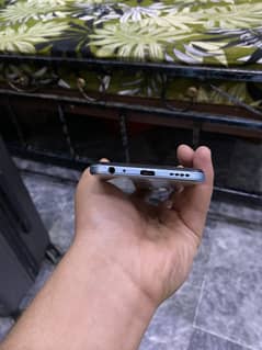 Vivo y21 4/64 urgent sale