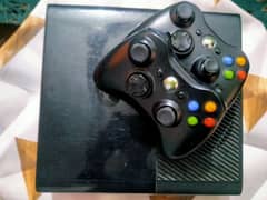 Xbox 360 e slim