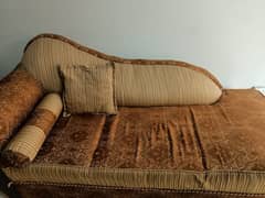 Stylish Wooden Dewan for sale-Great condition and affordable price