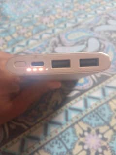 samsung power bank / stormfiber modem / TV device