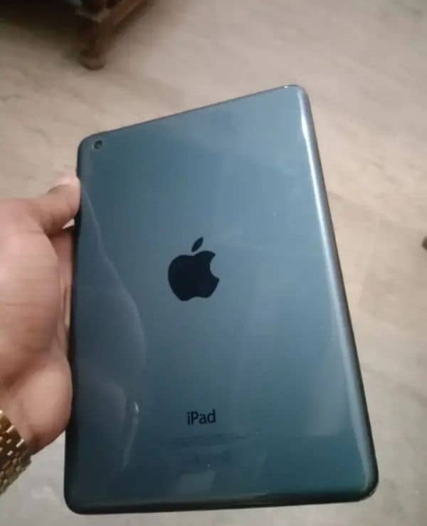 i pad mini 2 10/10 exchange possible with any device 8
