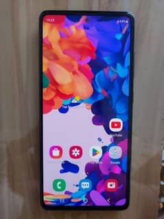 samsung s20fe , dual sim approved, scratchless condition