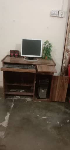 Comuter,cpu,keyboard,speaker,