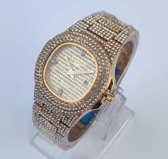 Men Analoue watch (free home delivery)