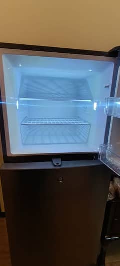 Haier HRF-306 276L Refrigerator