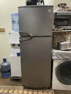 Daewoo No Frost medium size fridge for sale
