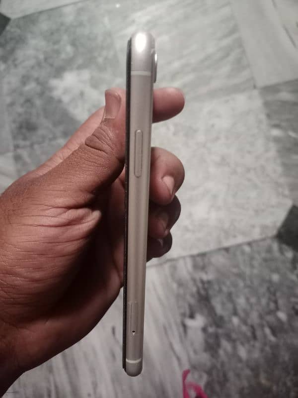 Iphone XR Non PTA Factory Unlock with Box 5