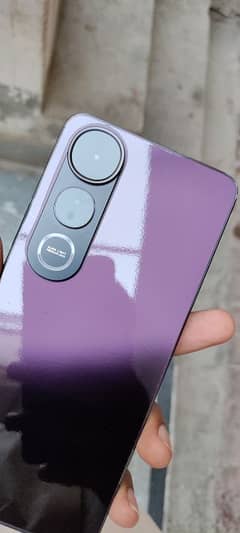 Vivo V50 lite 5G just 1 day used exchangeable with vivo V40e