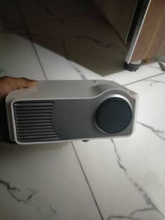 projector hai original local nahe hai bahir sy Aya tha ziada pata nahe