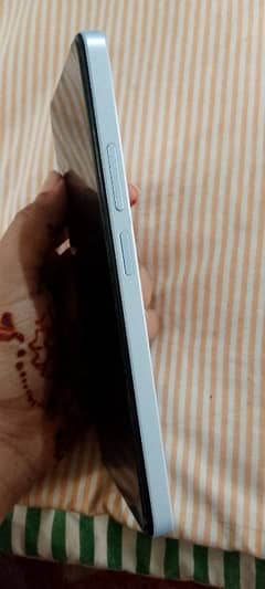 real me note 50 with free phone cover