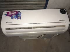 dawlance 1ton dc inverter ac for sale in warranty.