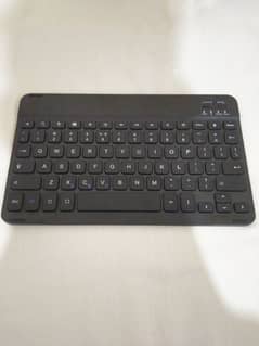 Keyboard Bluetooth (Urgent sale)
