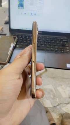 iPhone 11 Pro Gold 256GB Non PTA Exchange Possible