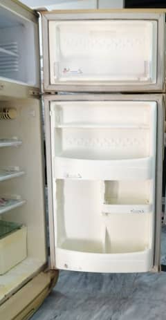 PELL Fridge