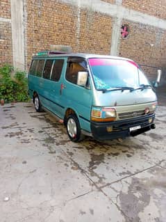 Toyota Hiace model 1990 register 2005