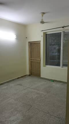 G 11 3 Housing foundation C type flat for Rent fast floor 3 bed 2 bath tvl kitchen gas Available